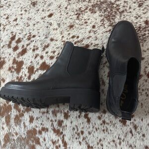 Sam Edelman Justina leather Chelsea boot size 8.5